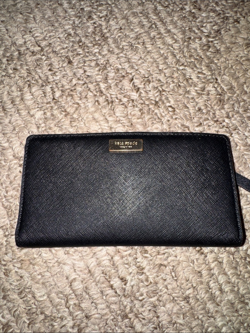 kate spade black saffiano zip-around wallet with gold plaque- Great Conditons
